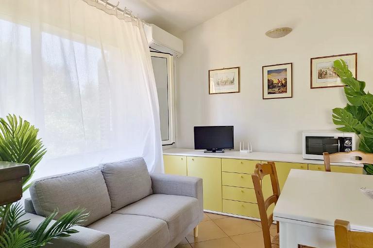 House Delmare - Flat on first floor, Orosei (NU)