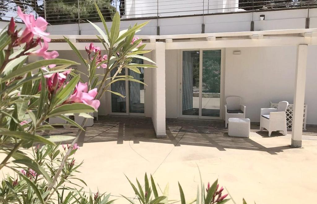 Angolo Mare Apartments & Rooms, Porto Pino (CI) #3