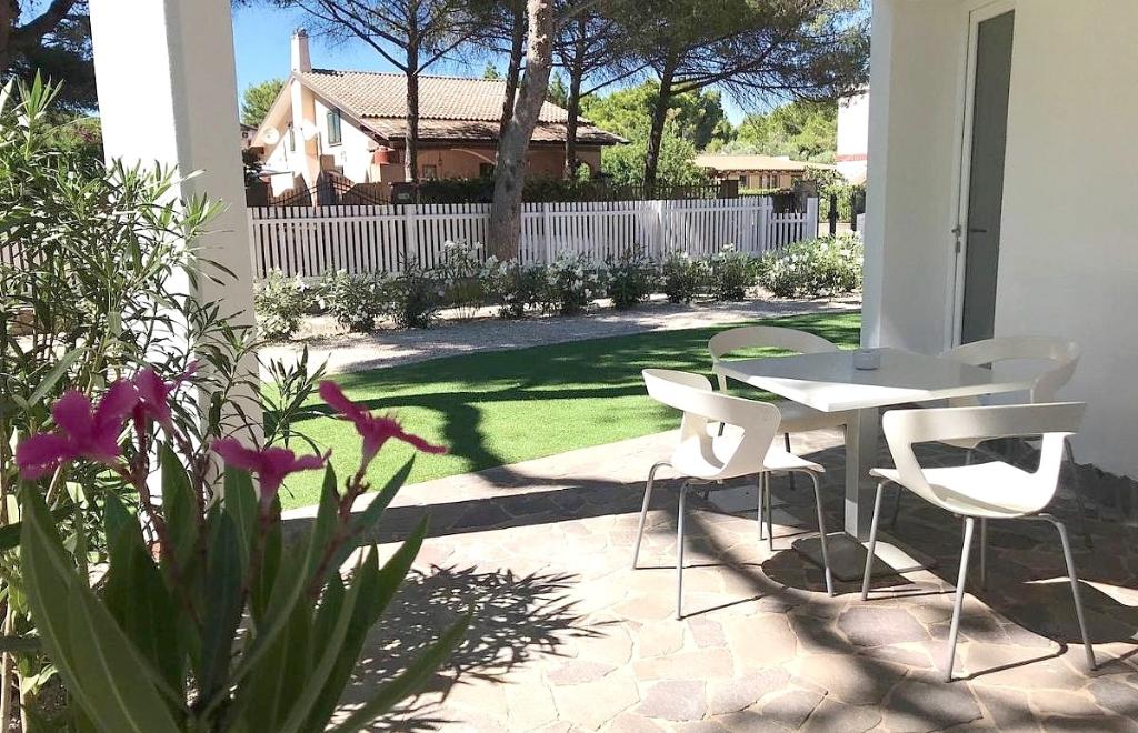 Angolo Mare Apartments & Rooms, Porto Pino (CI) #10