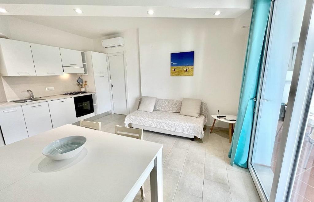 Angolo Mare Apartments & Rooms, Porto Pino (CI) #11