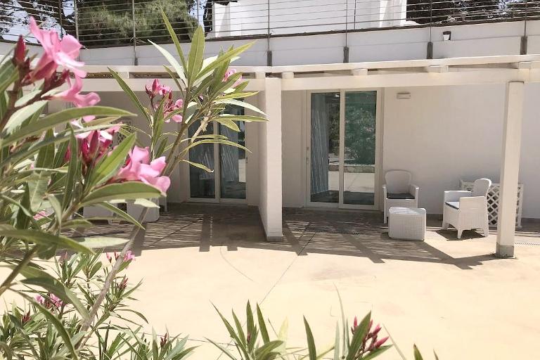 Angolo Mare Apartments & Rooms - Double Romms, Porto Pino (CI)