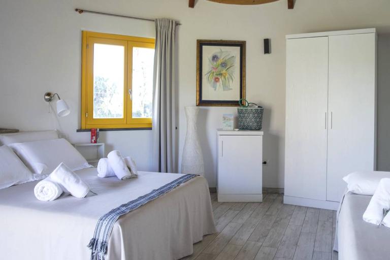 Boutique Hotel Is Cheas - Suite Superior Sa Grogu, San Vero Milis (OR)
