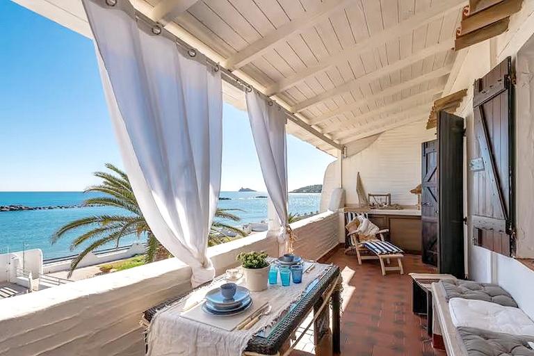 Holiday Homes Pietra del Sol - Apartment Stella 1st floor, Cagliari (CA)