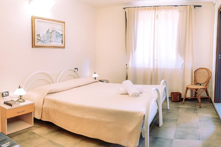 Hotel S’Ena - Classic Zimmer, Arbus (VS)