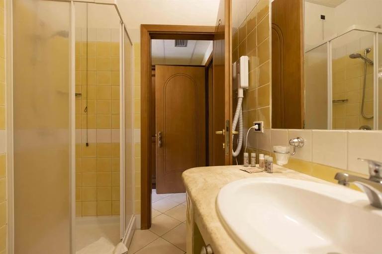 Horse Country Resort - Superior Room - Hotel Medar ****, Arborea (OR)