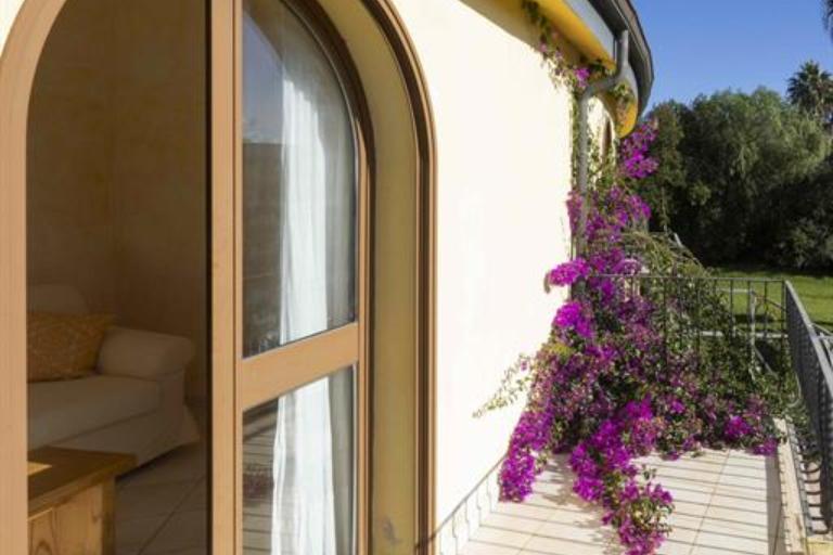 Horse Country Resort - Junior Suite / Suite - Hotel Medar ****, Arborea (OR)