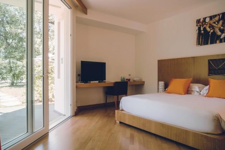 Lanthia Resort - Family Room, Santa Maria Navarrese (OG)