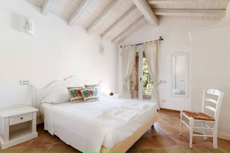 Villa Caprice - Apartment Est, Cagliari (CA)