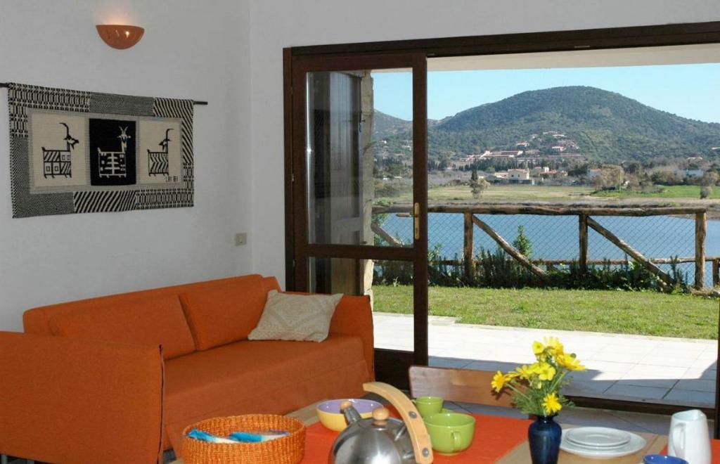 Maisons de Bes, Chia (CA) #8