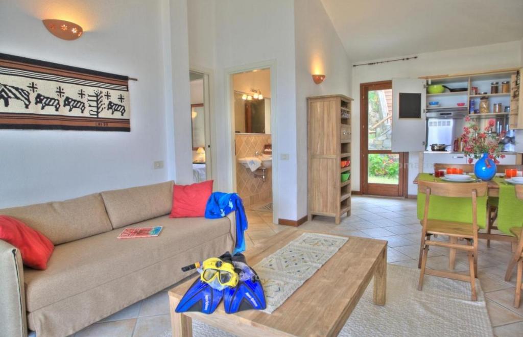 Maisons de Bes, Chia (CA) #9