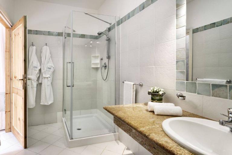 Villas Cala di Falco - Kammer Classic, Cannigione (OT)