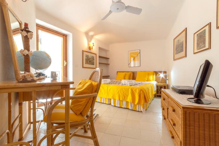 Villa Acquamarina - Villa Acquamarina , Portobello (OT)