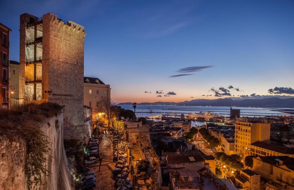 Discover historical mansions and fine restored homes in Sardinia, Cagliari (CA) #4