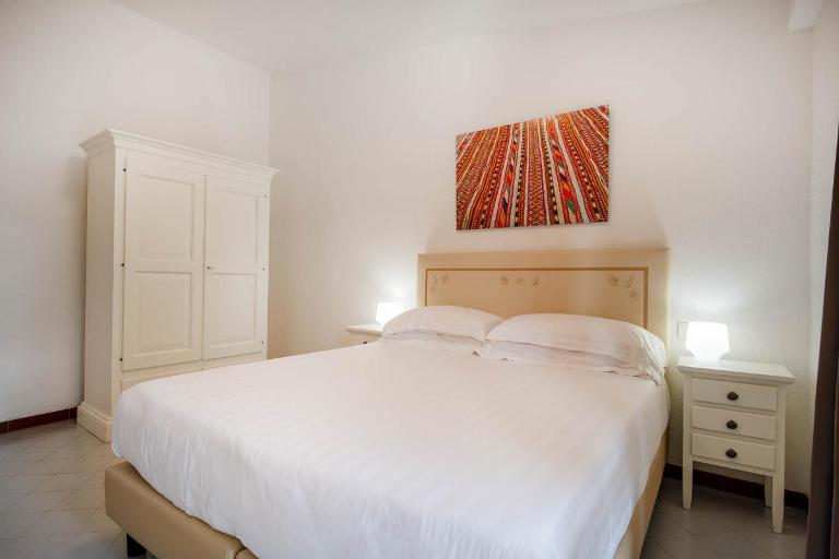 Residence Hotel Costa Serena - Suite Apartment, Palau (OT)