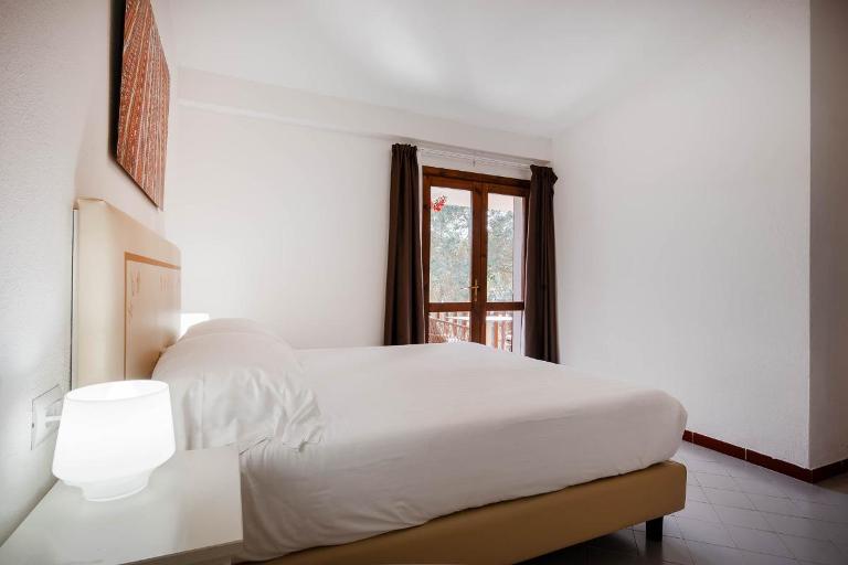 Residence Hotel Costa Serena - Suite Apartment, Palau (OT)