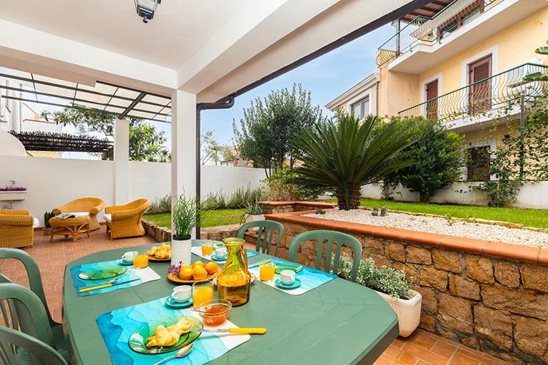 Fiori Ogliastra Maria - Casa Maria, Santa Maria Navarrese (OG)