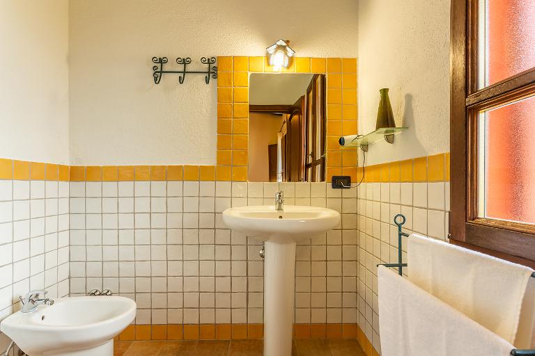 Farmhouse Canales - Triple room with lake o valley view, Dorgali (NU)