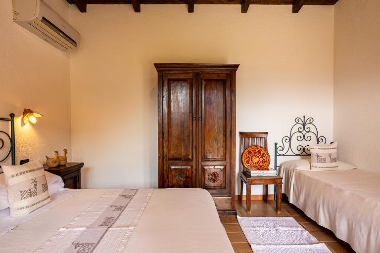 Farmhouse Canales - Triple room with lake o valley view, Dorgali (NU)