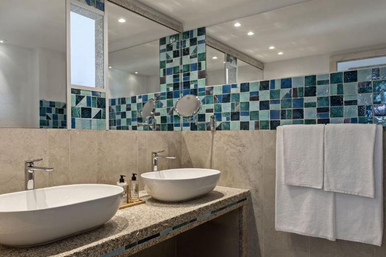 Ville Torreruja - Villa Elicrisio con piscina, Isola Rossa (OT)