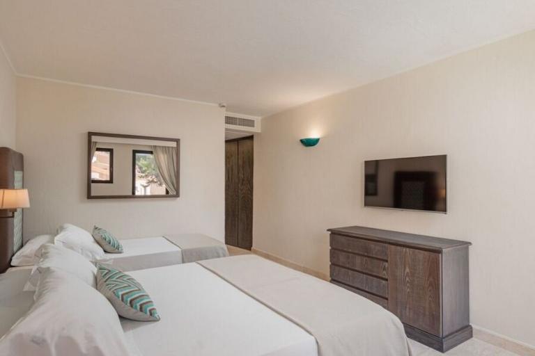 Hotel Cala Lunga - Deluxe Room, La Maddalena (OT)