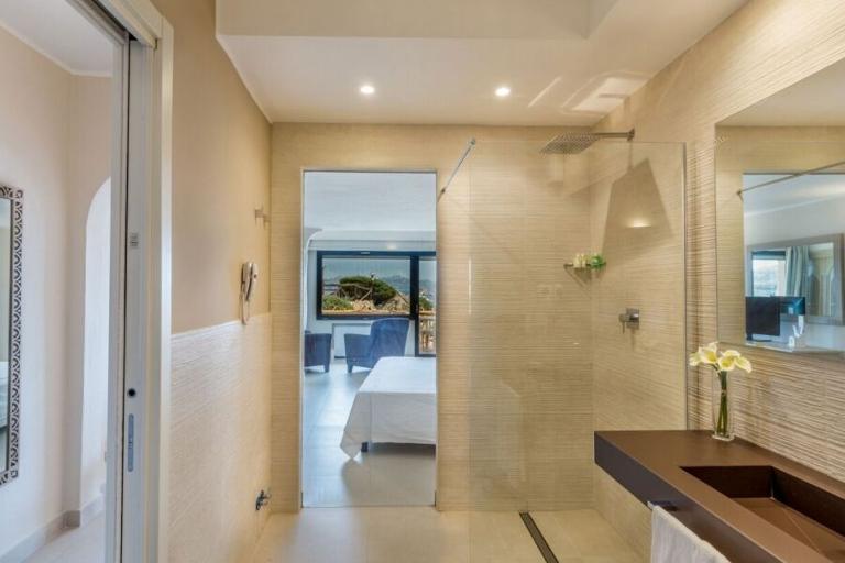 Hotel Cala Lunga - Prestoge Rooms with sea views, La Maddalena (OT)