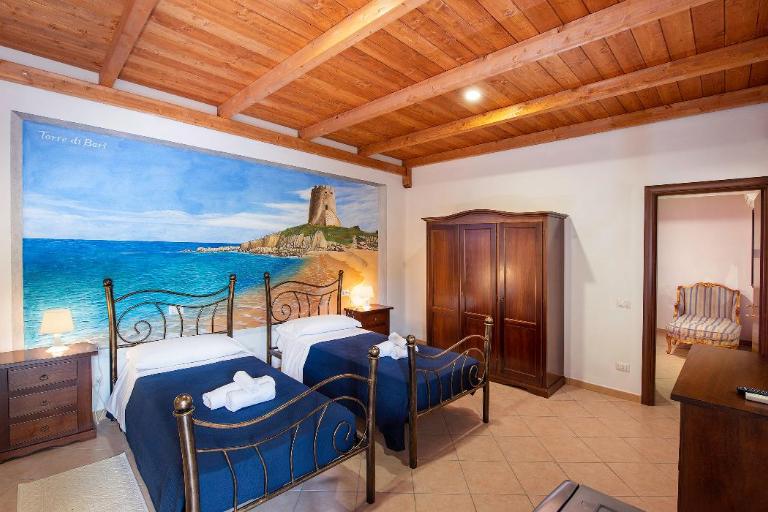 Hotel Rurale & Spa Orti di Nora - Familienzimmer, Pula (CA)