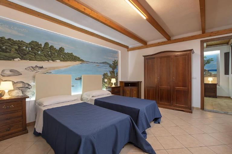Hotel Rurale & Spa Orti di Nora - Familienzimmer, Pula (CA)