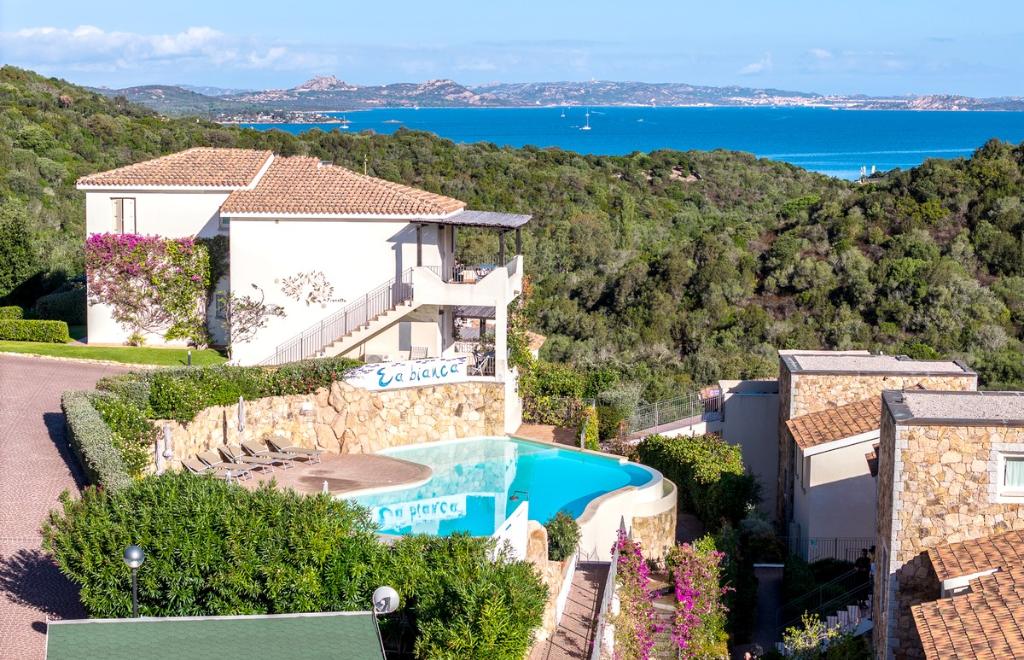 Residence Ea Bianca, Baia Sardinia (OT) #1