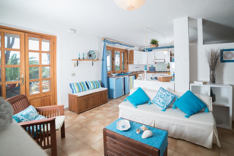 Ferienwohnungen Linnas Siccas - Studiowohnung Mare für 3 Personen, Cala Liberotto (NU)
