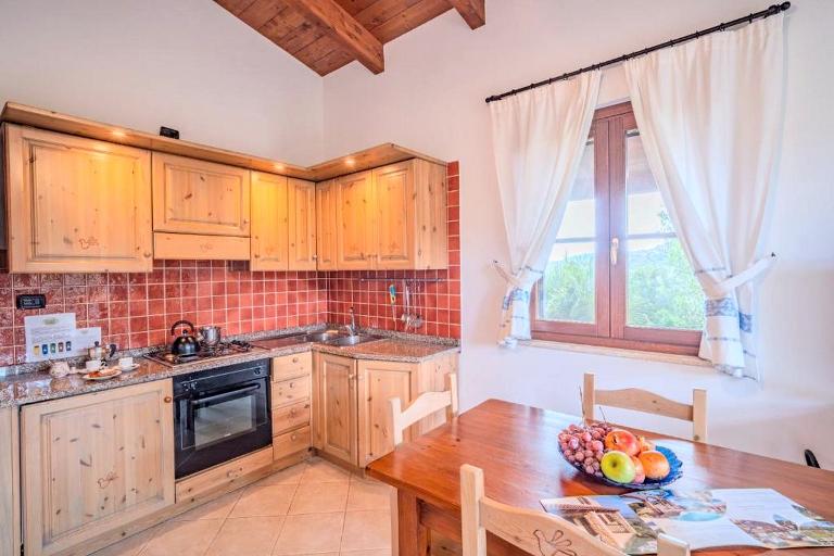 Residenz Borgo Monte Sixeri - Ferienwohnung Deluxe, Alghero (SS)