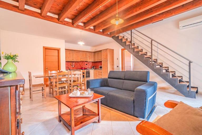 Residenz Borgo Monte Sixeri - Ferienwohnung mit 4 Schlafzimmern, Alghero (SS)