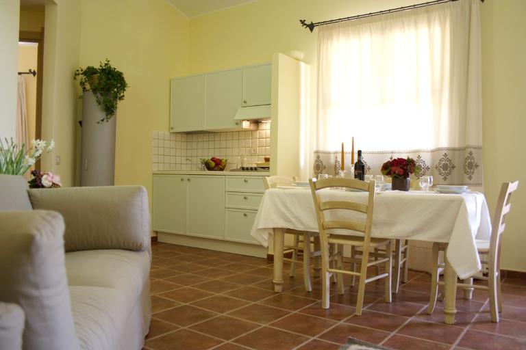 Residenz Borgo degli Ulivi - Ferienwohnung Classic für 6 Personen, Arbatax (OG)