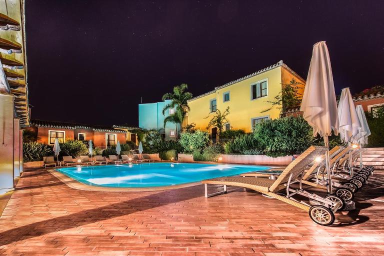 Residenz Borgo degli Ulivi - Ferienwohnung Superior für 6 Personen, Arbatax (OG)