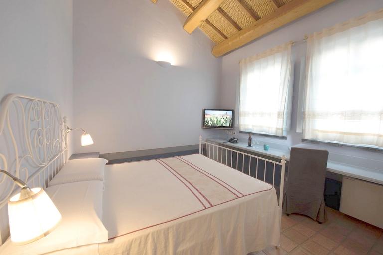 Hotel Aquaesinis - Chambres Classic, Cabras (OR)