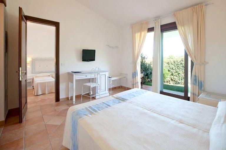 Hotel Costa Caddu - Familienzimmer, San Teodoro (OT)