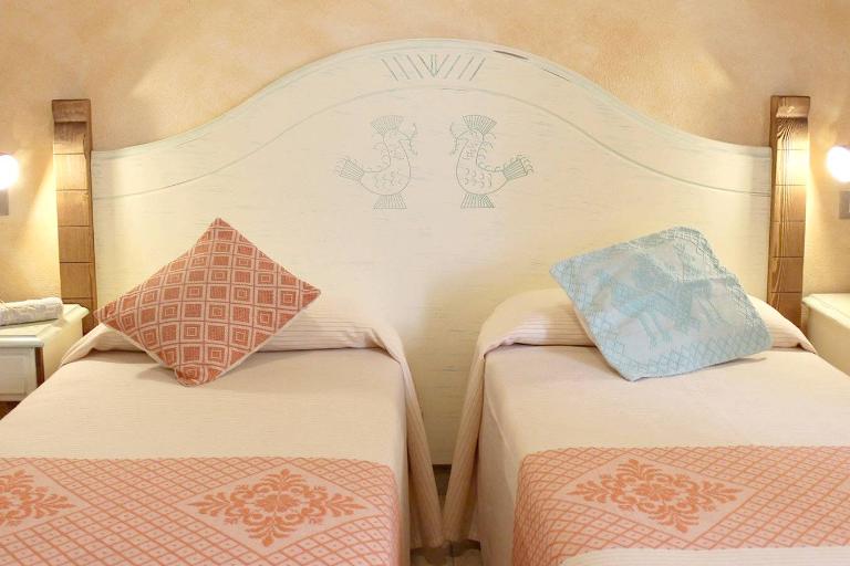 Hotel Maria Caderina - Chambre Family, Posada (NU)