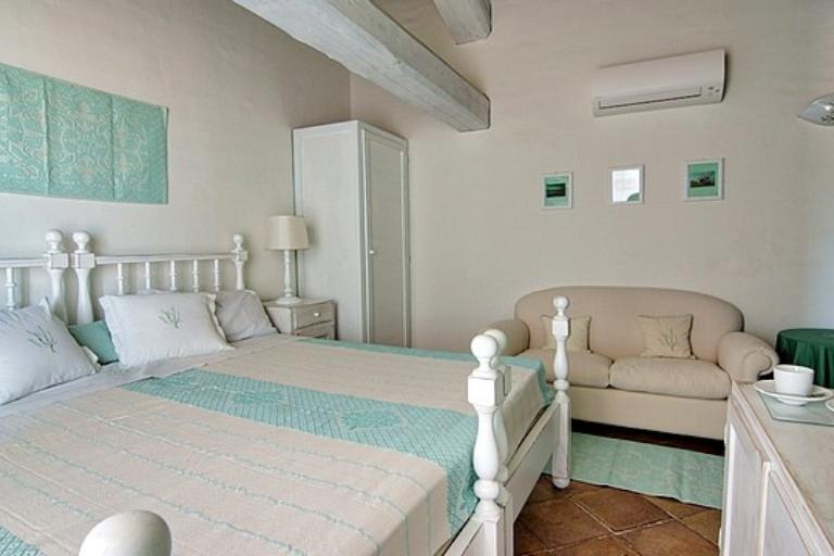 B&B Domus Corallia - Chambre double Smeraldo, Riviera Smeralda (OT)