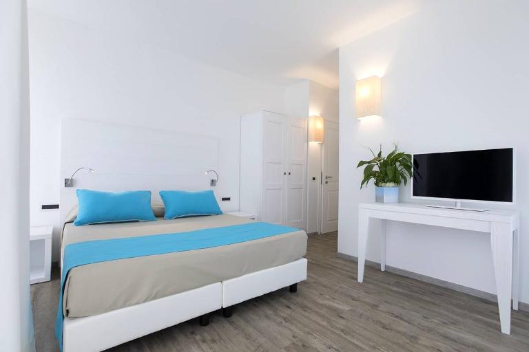 Lu Hotel Maladroxia - Junior Suite Family, Sant'Antioco (CA)