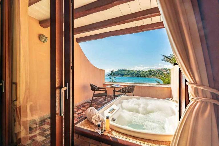 Hotel La Bitta - Deluxe sea-view with jacuzzi, Arbatax (OG)