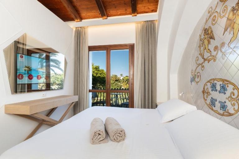 Hotel La Bitta - Comfort room with garden view and balcony, Arbatax (OG)