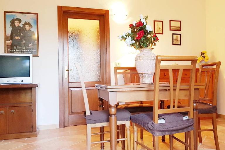 Flats Caracol - 2-bedroom flat Caracol 1 for 5 people, Orosei (NU)