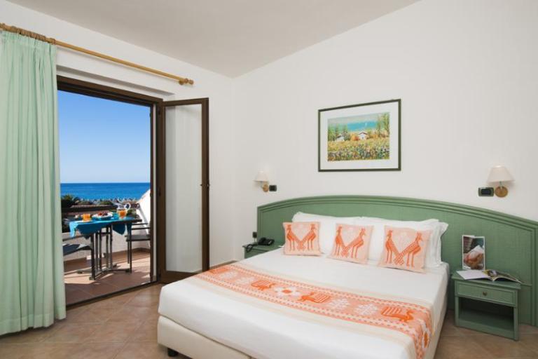 Hotel Residenz Cormoran - Zimmer Deluxe Meerblick, Villasimius (CA)