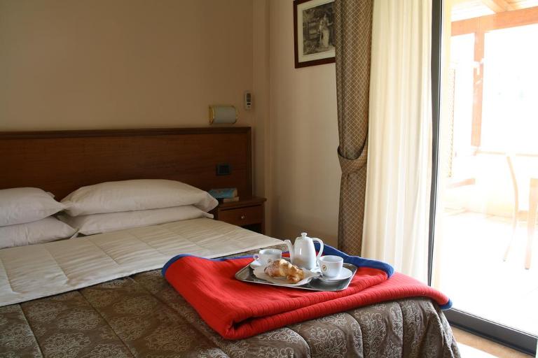 Hotel Pausania Inn - Kammer Standard met veranda of balkon, Tempio (OT)
