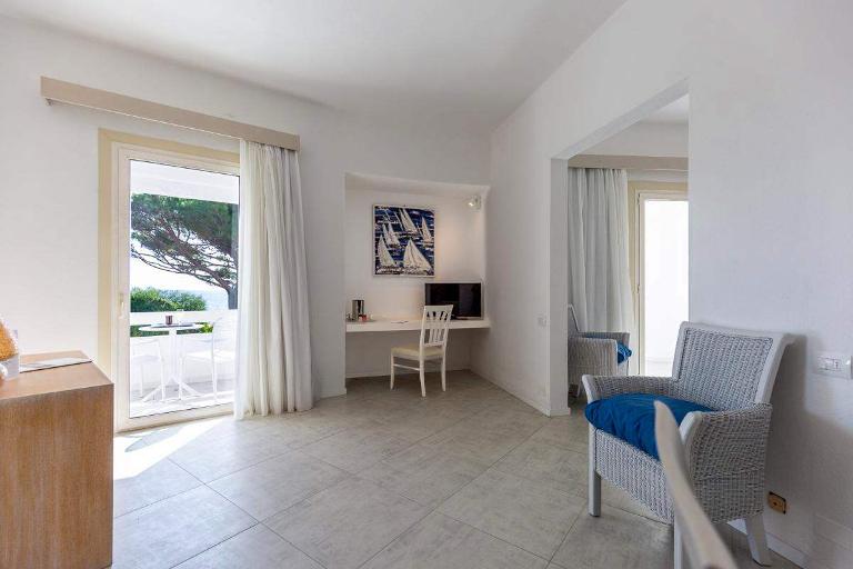Hotel Flamingo - Suite mit Meerblick, Santa Margherita di Pula (CA)