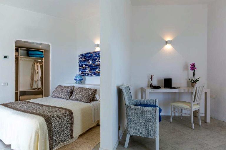 Hotel Flamingo - Suite mit Meerblick, Santa Margherita di Pula (CA)